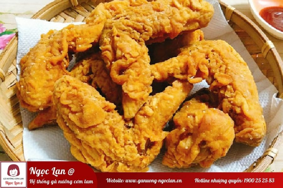 Cách chiên cánh gà vàng giòn như KFC: Hướng dẫn thực hiện